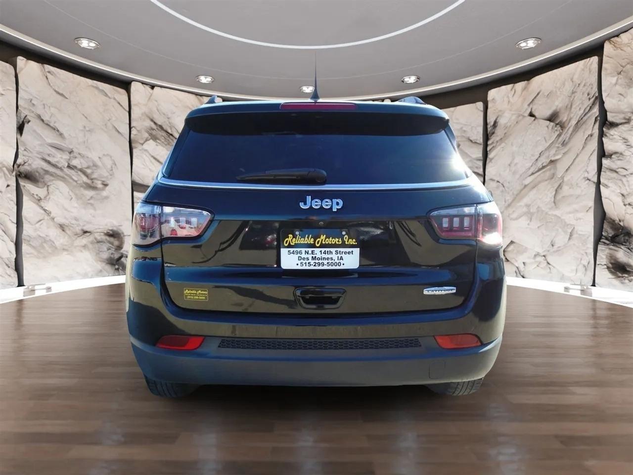 Jeep Compass Latitude FWD 2021