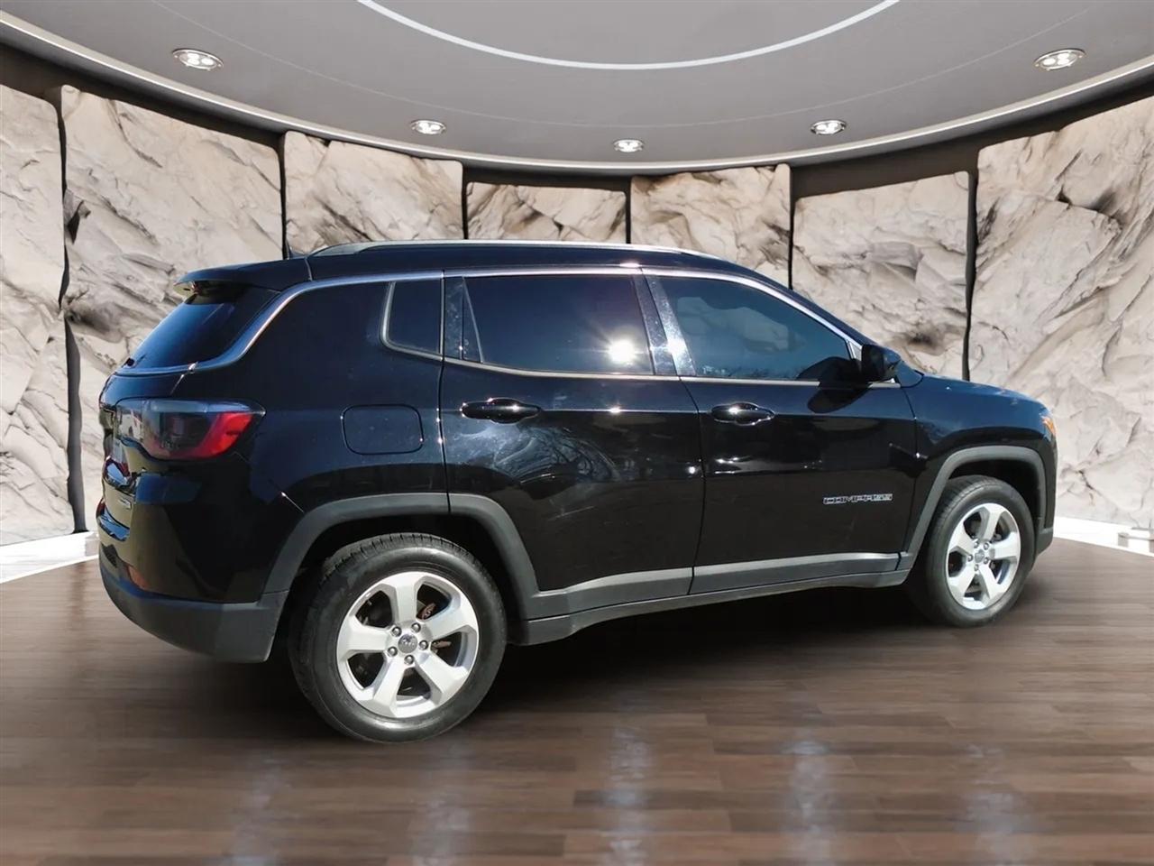 Jeep Compass Latitude FWD 2021