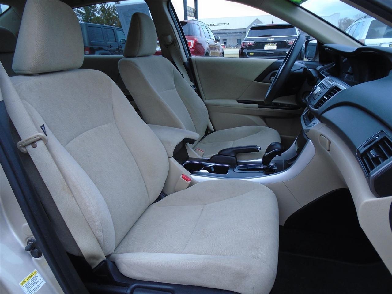 Honda Accord Sdn 4dr I4 CVT LX 2013