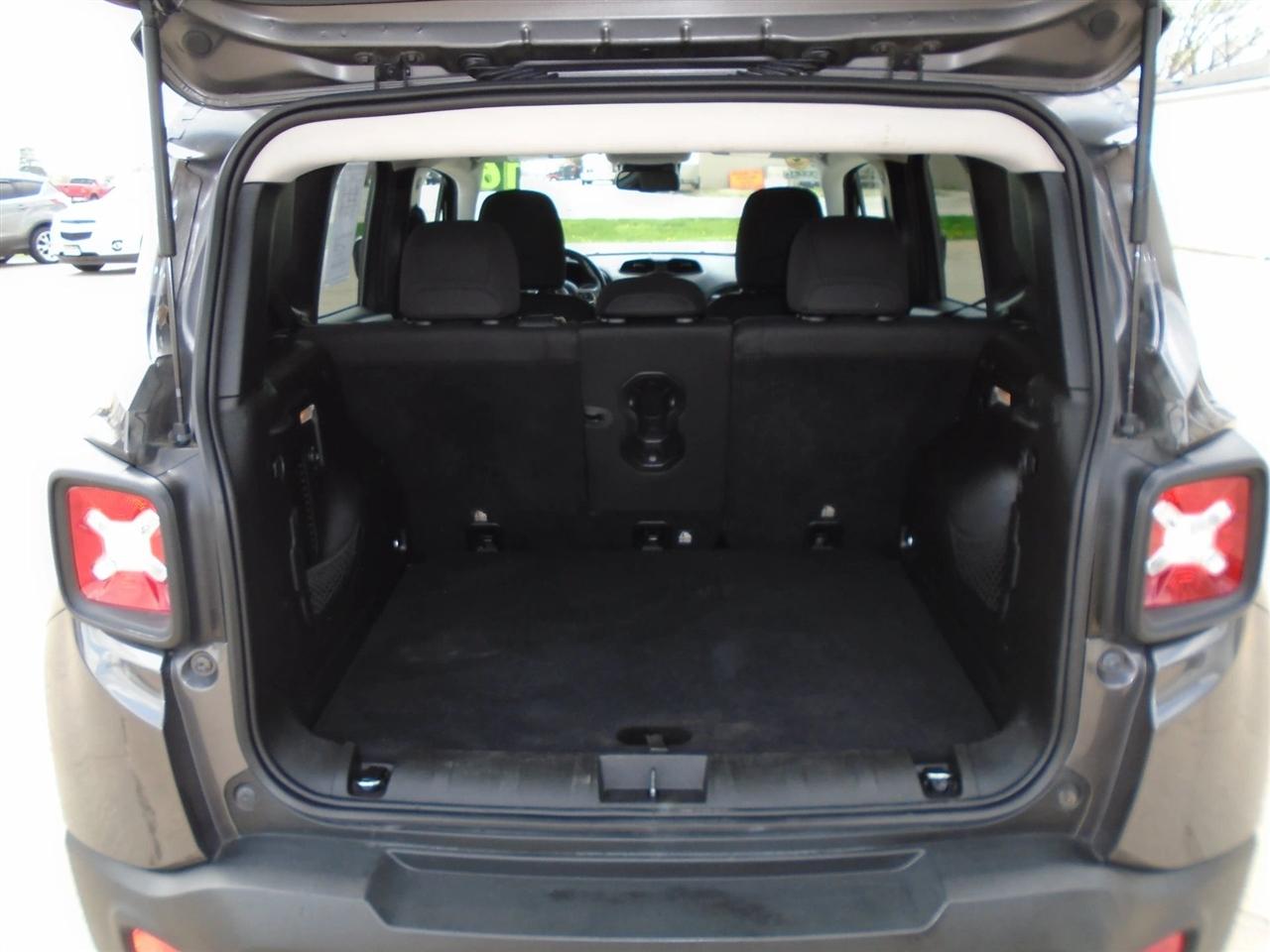 Jeep Renegade FWD 4dr Latitude 2016