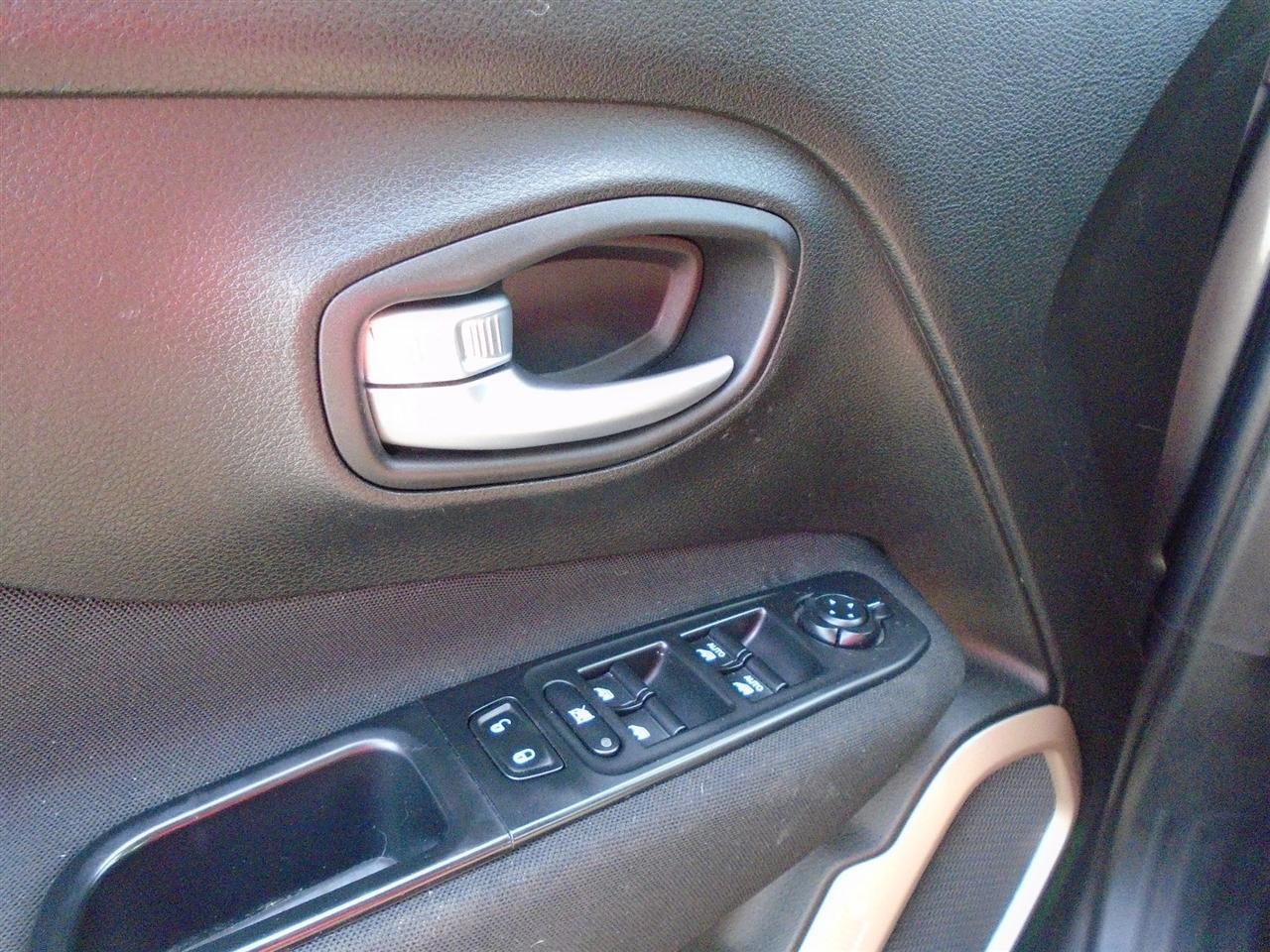 Jeep Renegade FWD 4dr Latitude 2016