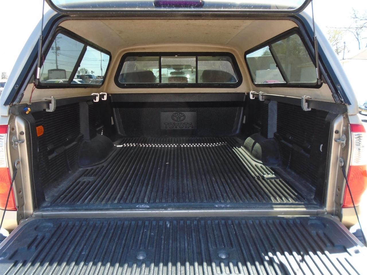 Toyota Tundra DoubleCab V8 SR5 4WD (Natl) 2006