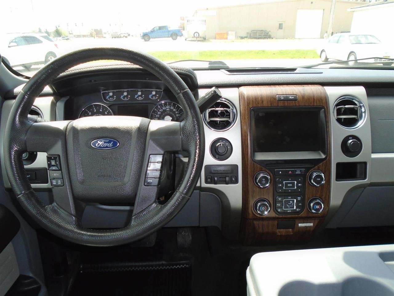 Ford F-150 4WD SuperCrew 145" Platinum 2013