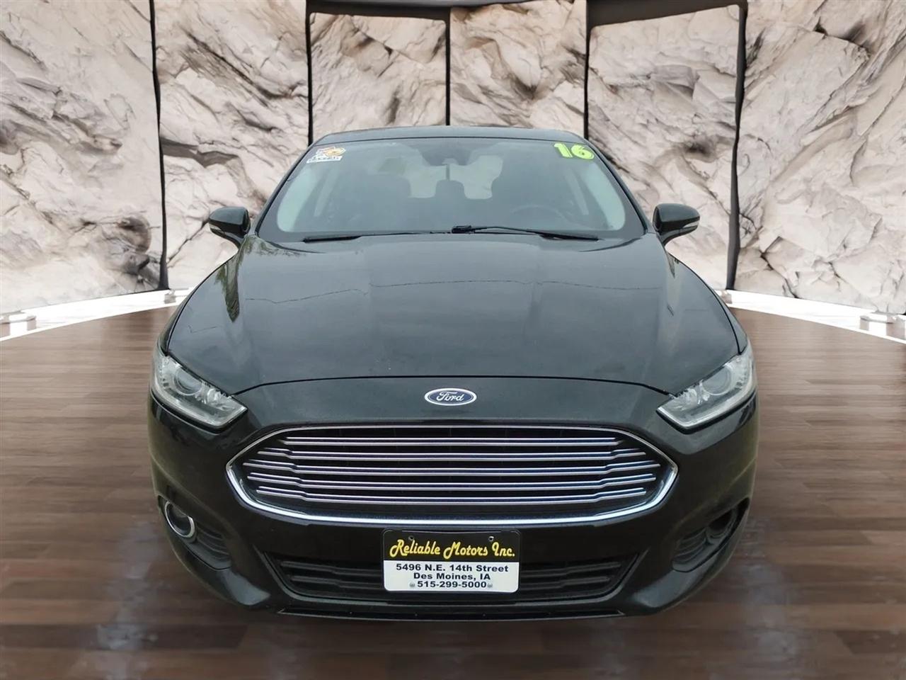 Ford Fusion 4dr Sdn SE FWD 2016