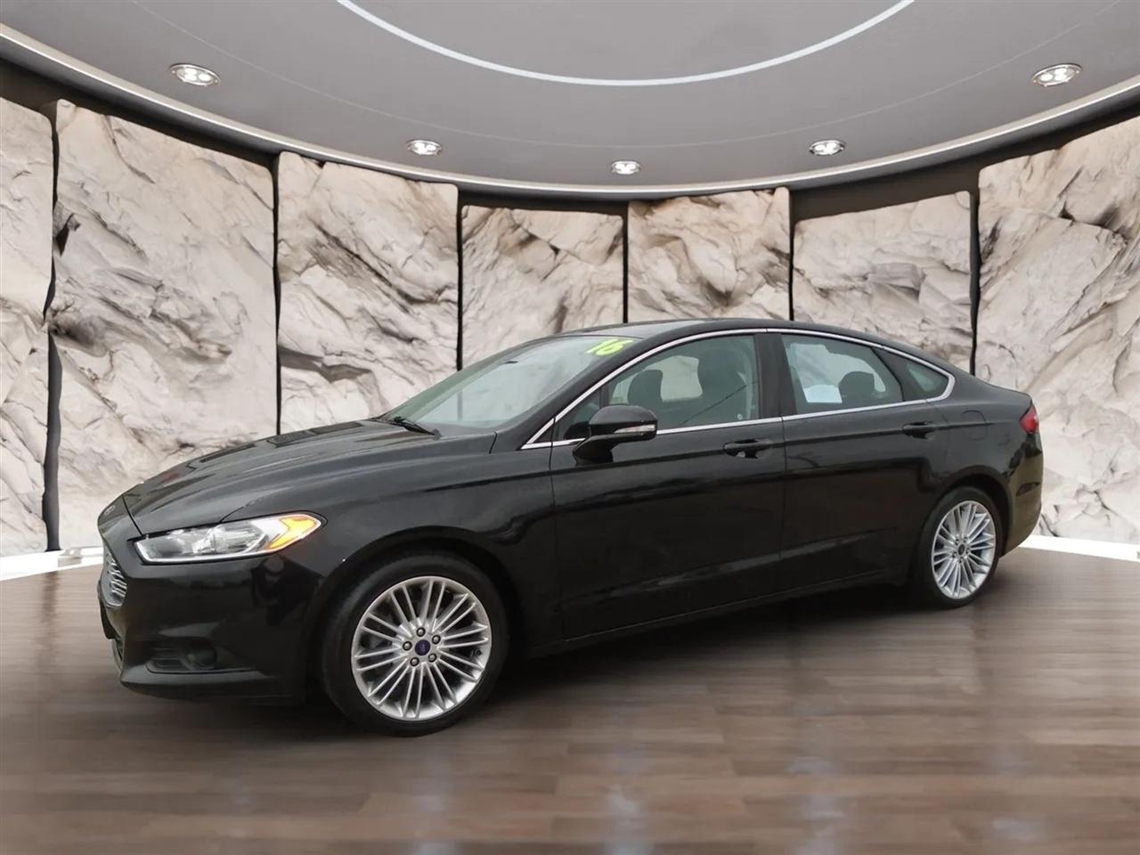 Ford Fusion 4dr Sdn SE FWD 2016