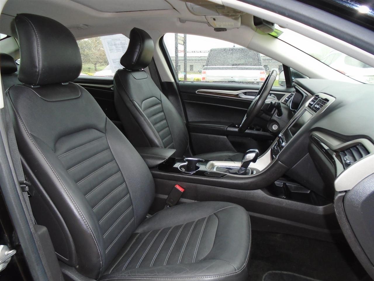 Ford Fusion 4dr Sdn SE FWD 2016