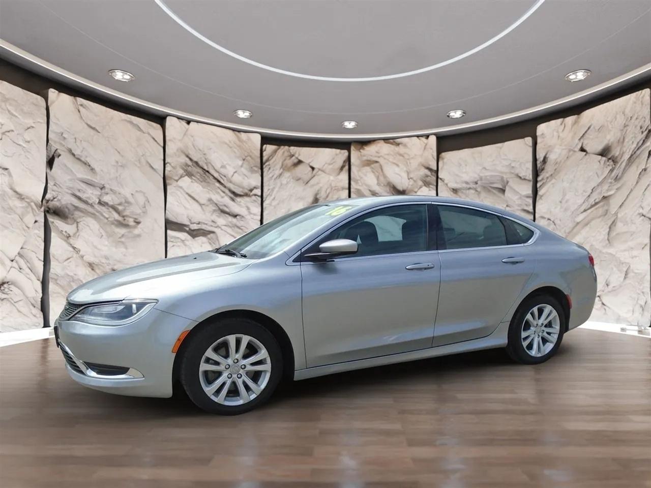 Chrysler 200 4dr Sdn Limited FWD 2016