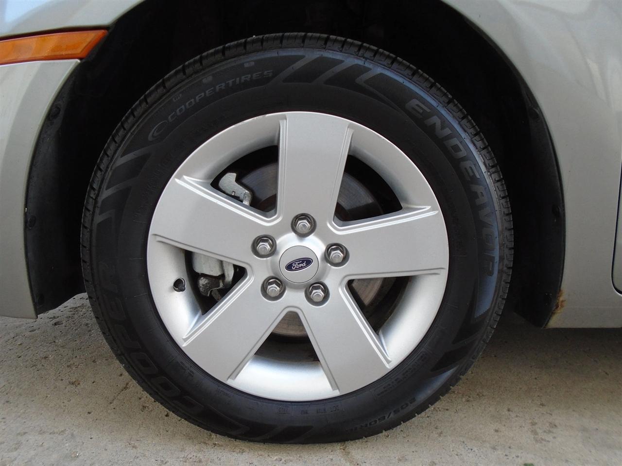 Ford Fusion 4dr Sdn V6 SE FWD 2009