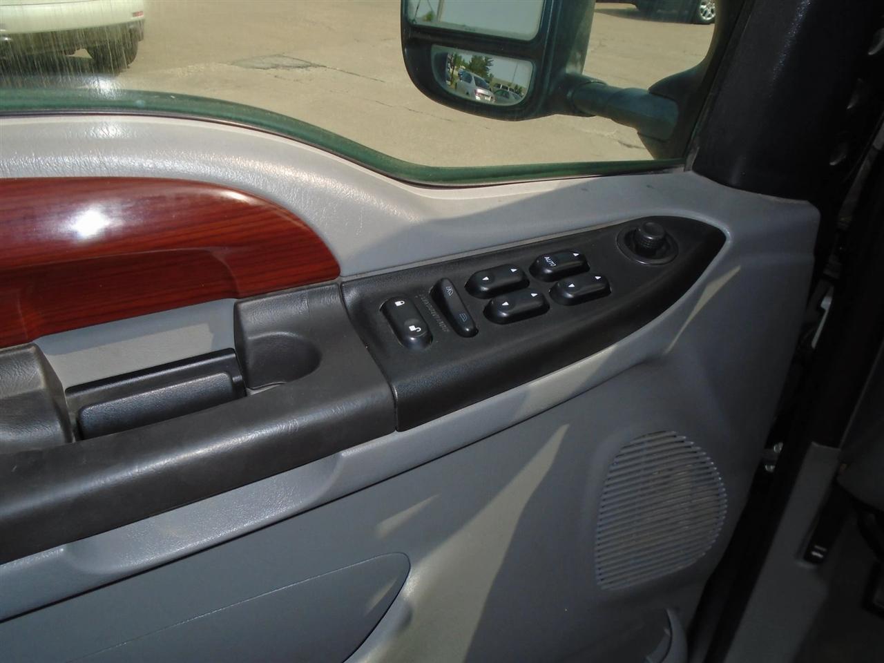 Ford Super Duty F-350 SRW 4WD Crew Cab 156" Harley-Davidson 2007