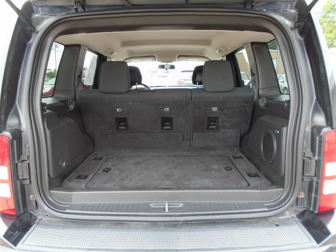 Jeep Liberty 4WD 4dr Sport Jet 2011