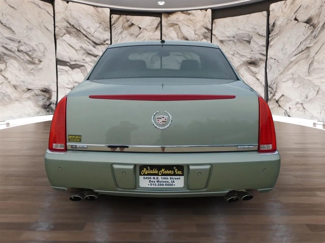 Cadillac DTS 4dr Sdn w/1SC 2006