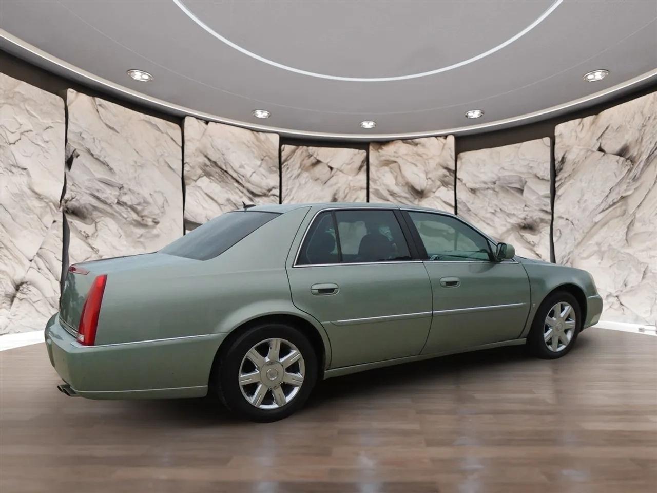 Cadillac DTS 4dr Sdn w/1SC 2006