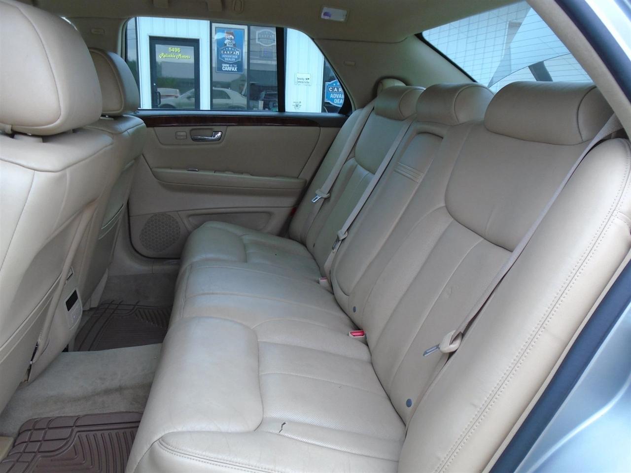 Cadillac DTS 4dr Sdn w/1SC 2006