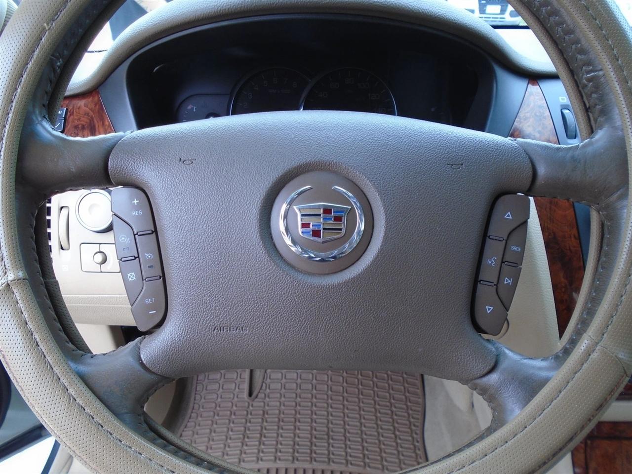 Cadillac DTS 4dr Sdn w/1SC 2006
