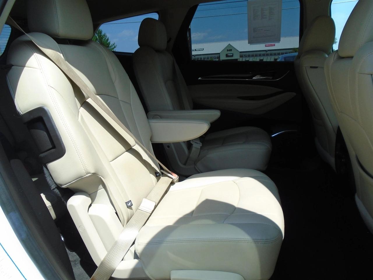 Buick Enclave AWD 4dr Essence 2019