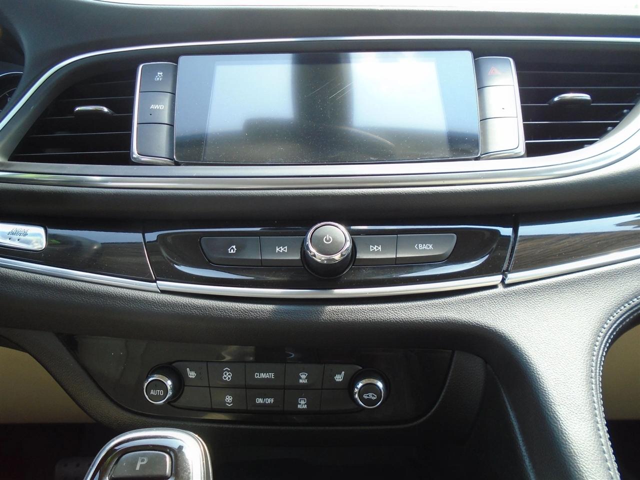 Buick Enclave AWD 4dr Essence 2019