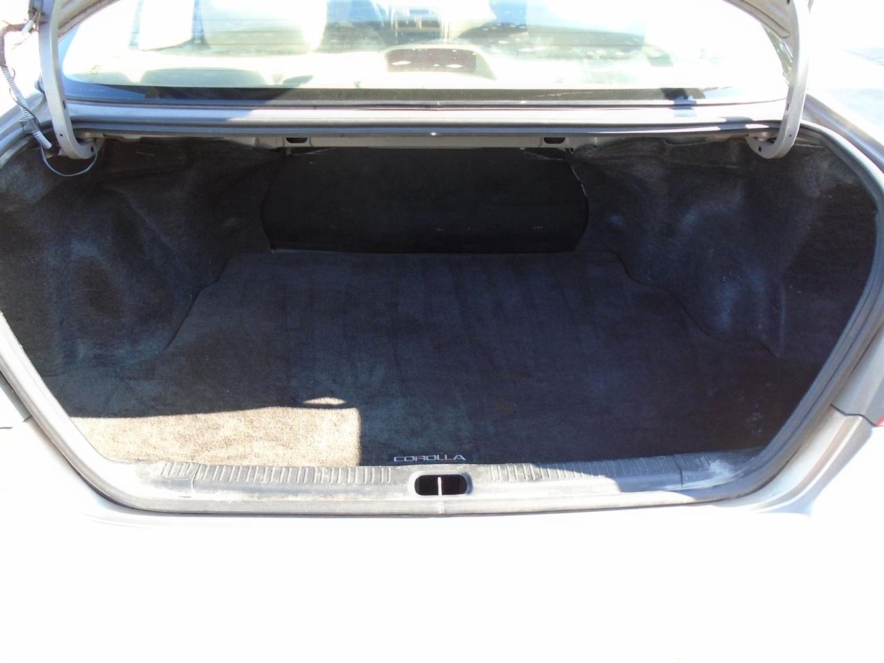 Toyota Corolla 4dr Sdn VE Auto 2000