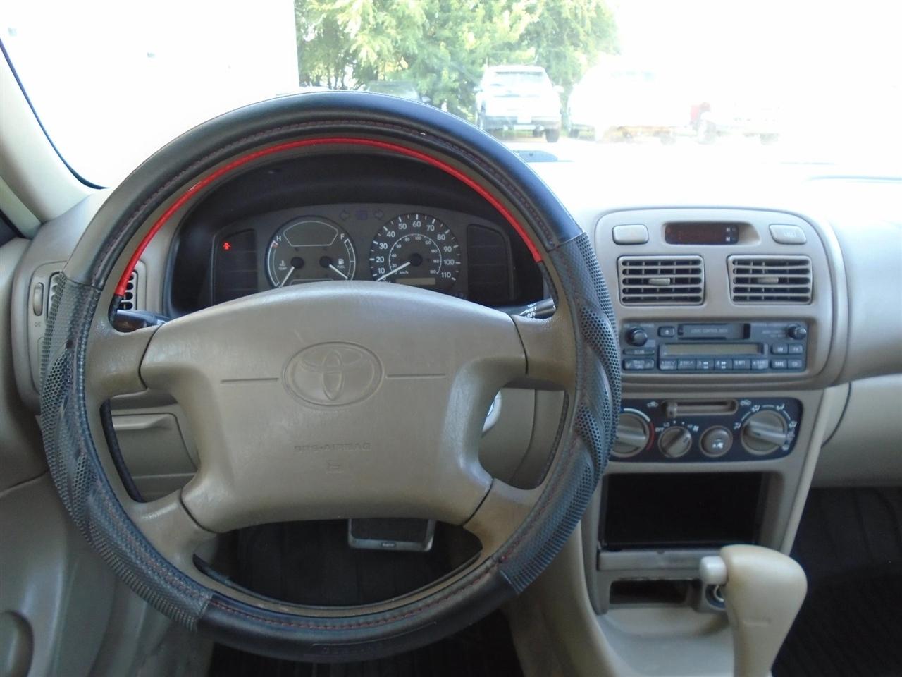 Toyota Corolla 4dr Sdn VE Auto 2000