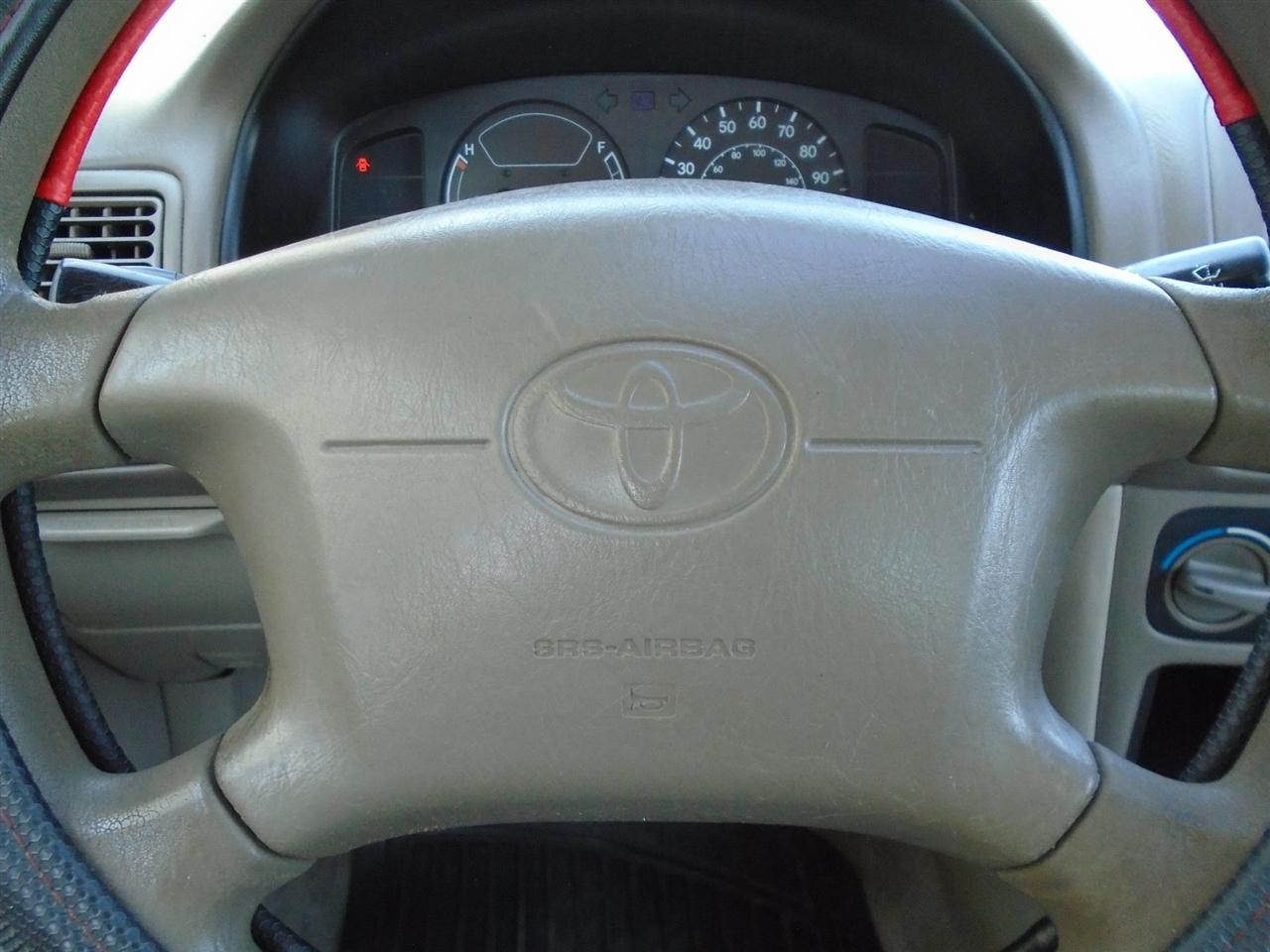 Toyota Corolla 4dr Sdn VE Auto 2000