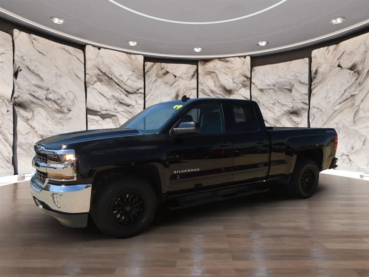 Chevrolet Silverado 1500 4WD Double Cab 143.5" LT w/1LT 2017