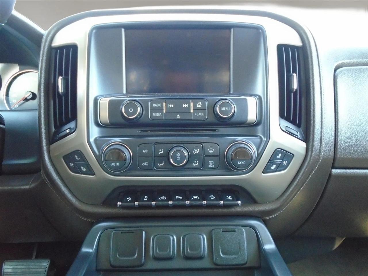 GMC Sierra 1500 4WD Crew Cab 143.5" Denali 2017