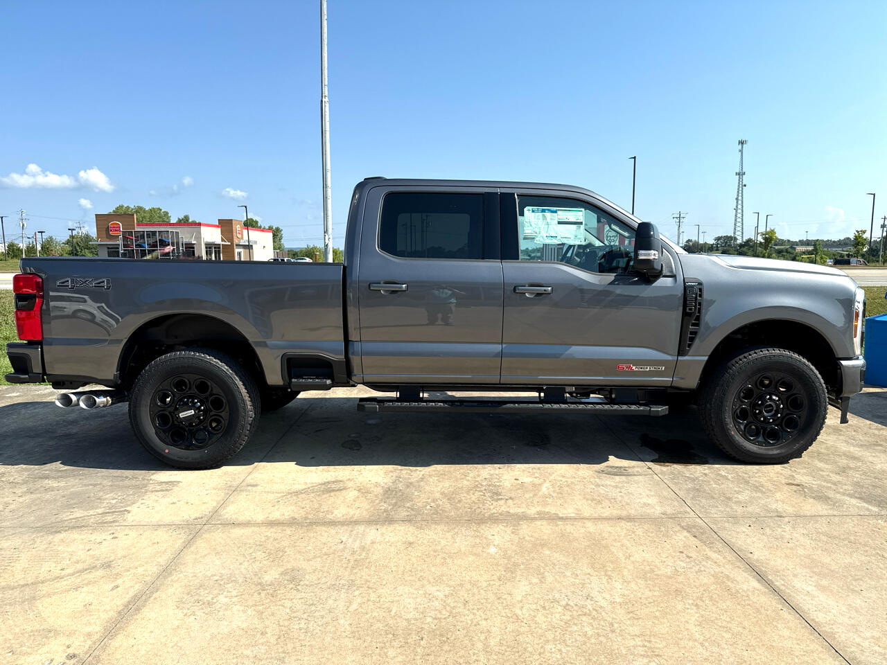 2025 Ford F-250 Lariat photo 3