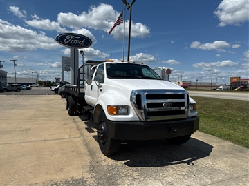 2010 Ford Super Duty F-650 Straight Frame Crew Cab XLT