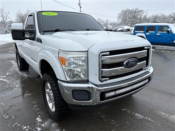 2011 Ford Super Duty F-350 SRW 4WD Reg Cab 137" XLT