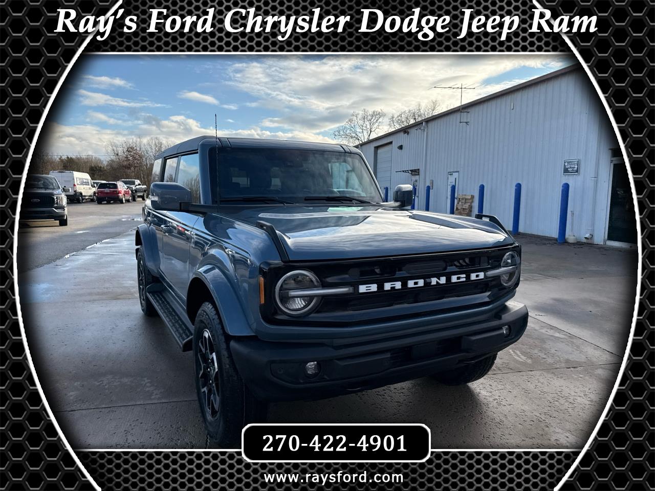 2025 Ford Bronco Outer Banks 4 Door 4x4