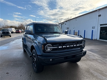 2025 Ford Bronco Outer Banks 4 Door 4x4