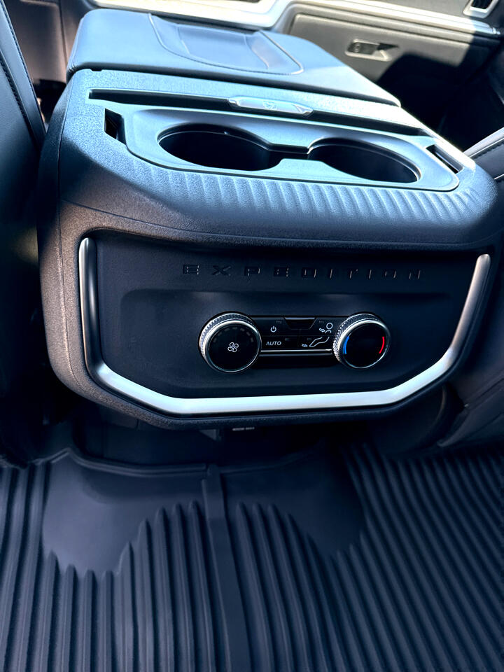 Ford Expedition Max Active 4x4 2025