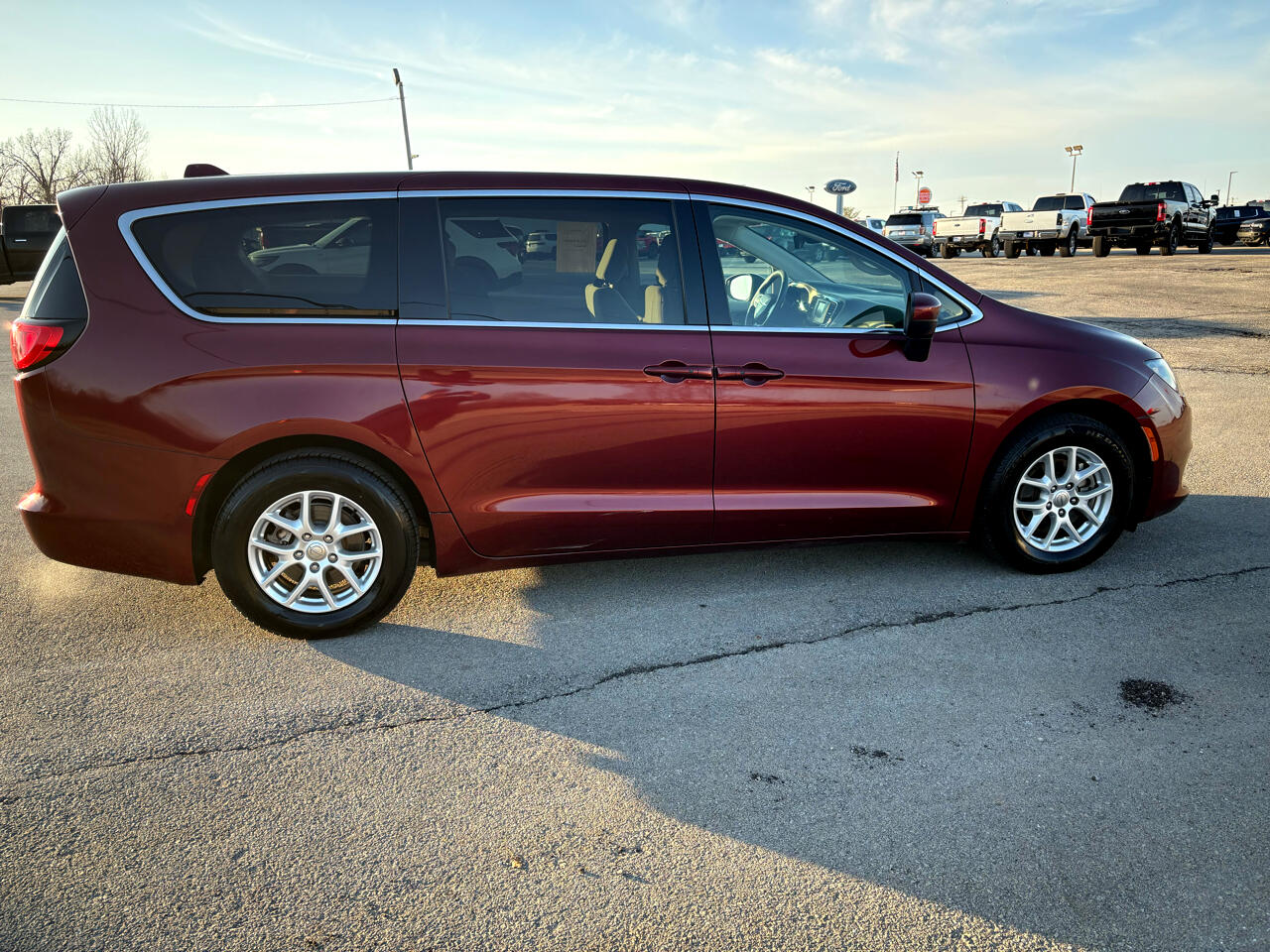 Chrysler Pacifica Touring FWD 2017