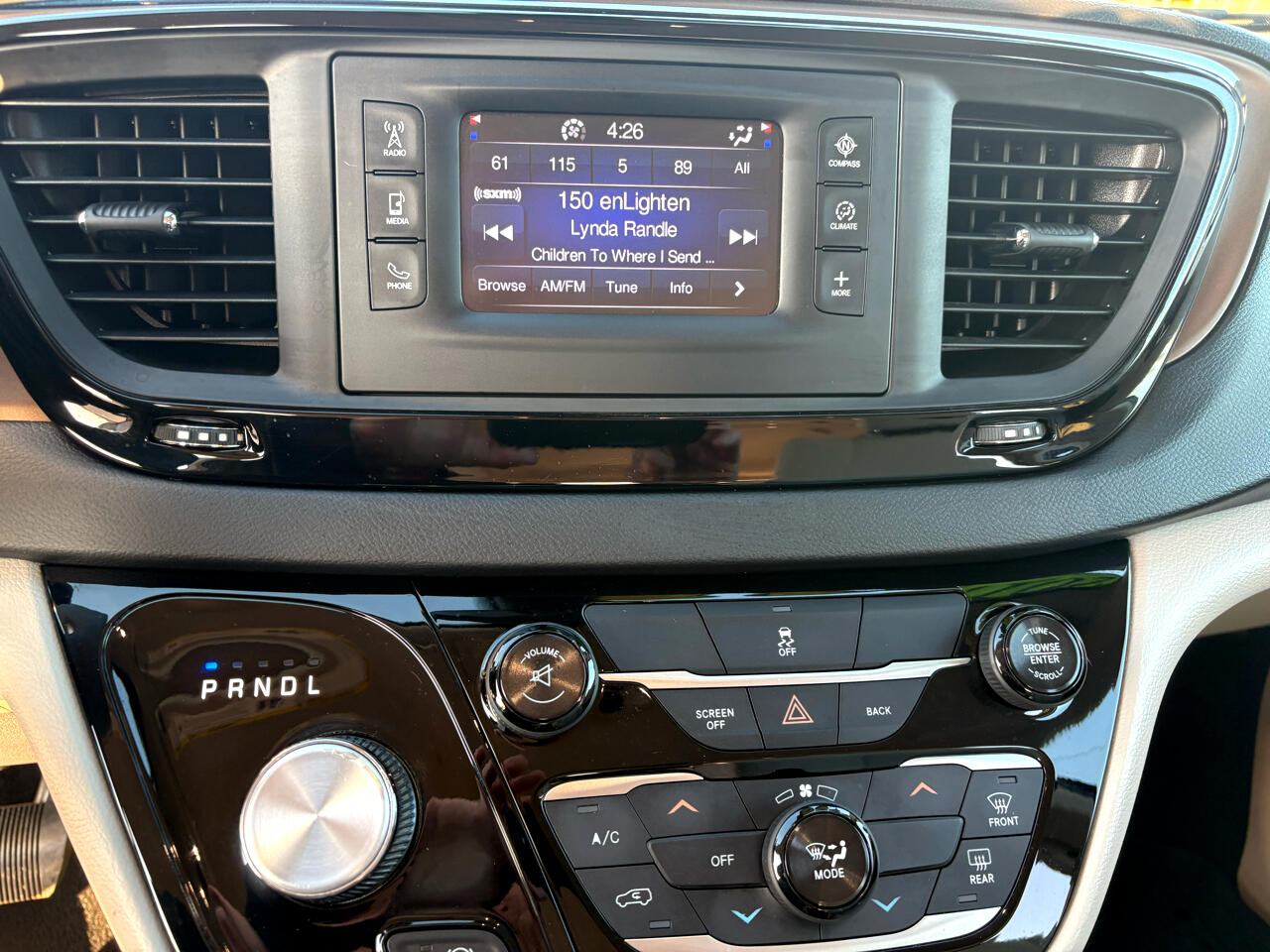 Chrysler Pacifica Touring FWD 2017