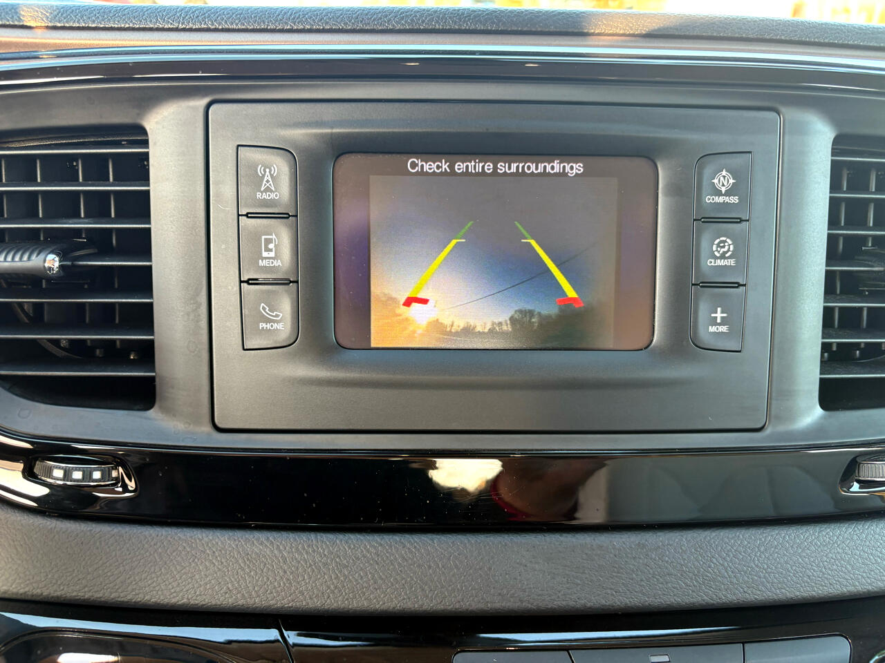 Chrysler Pacifica Touring FWD 2017