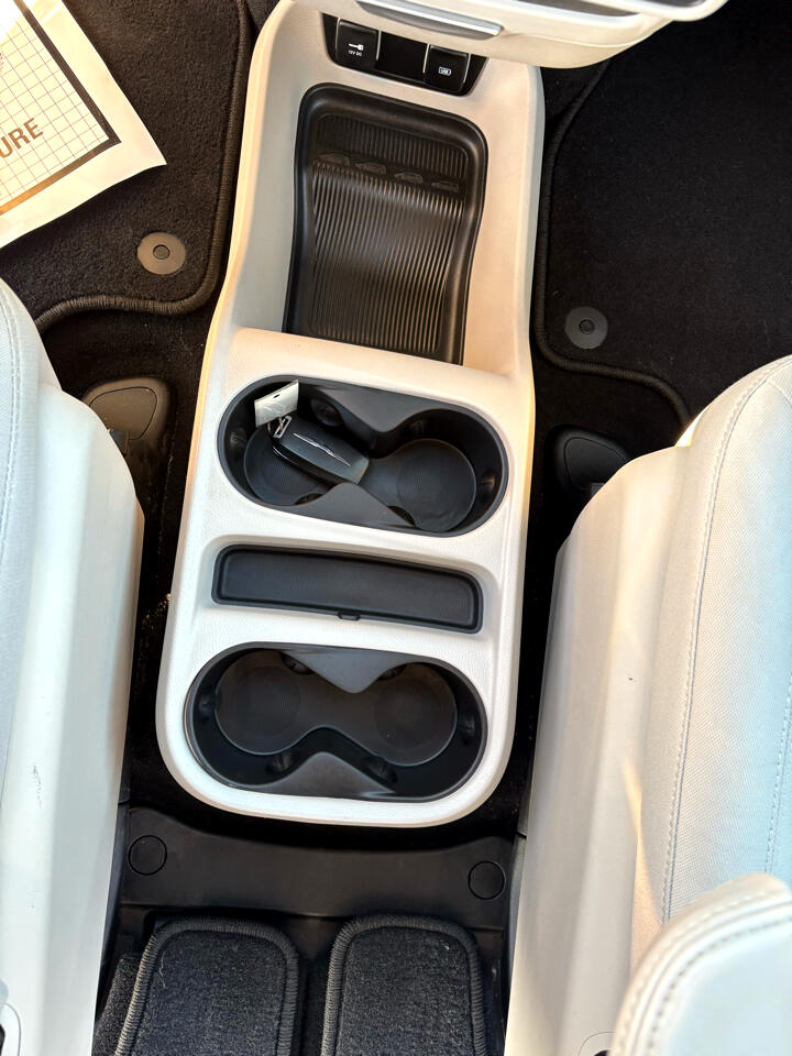 Chrysler Pacifica Touring FWD 2017