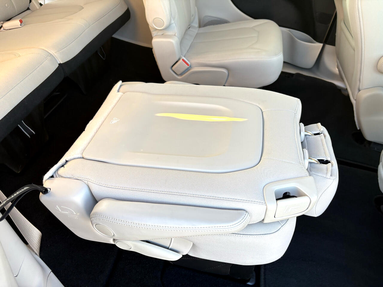 Chrysler Pacifica Touring FWD 2017