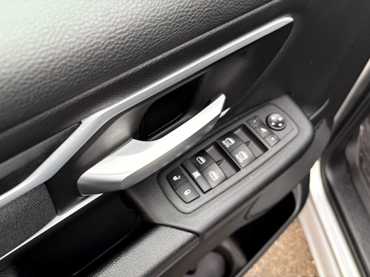 RAM 1500 Big Horn 4x4 Crew Cab 5'7" Box 2021