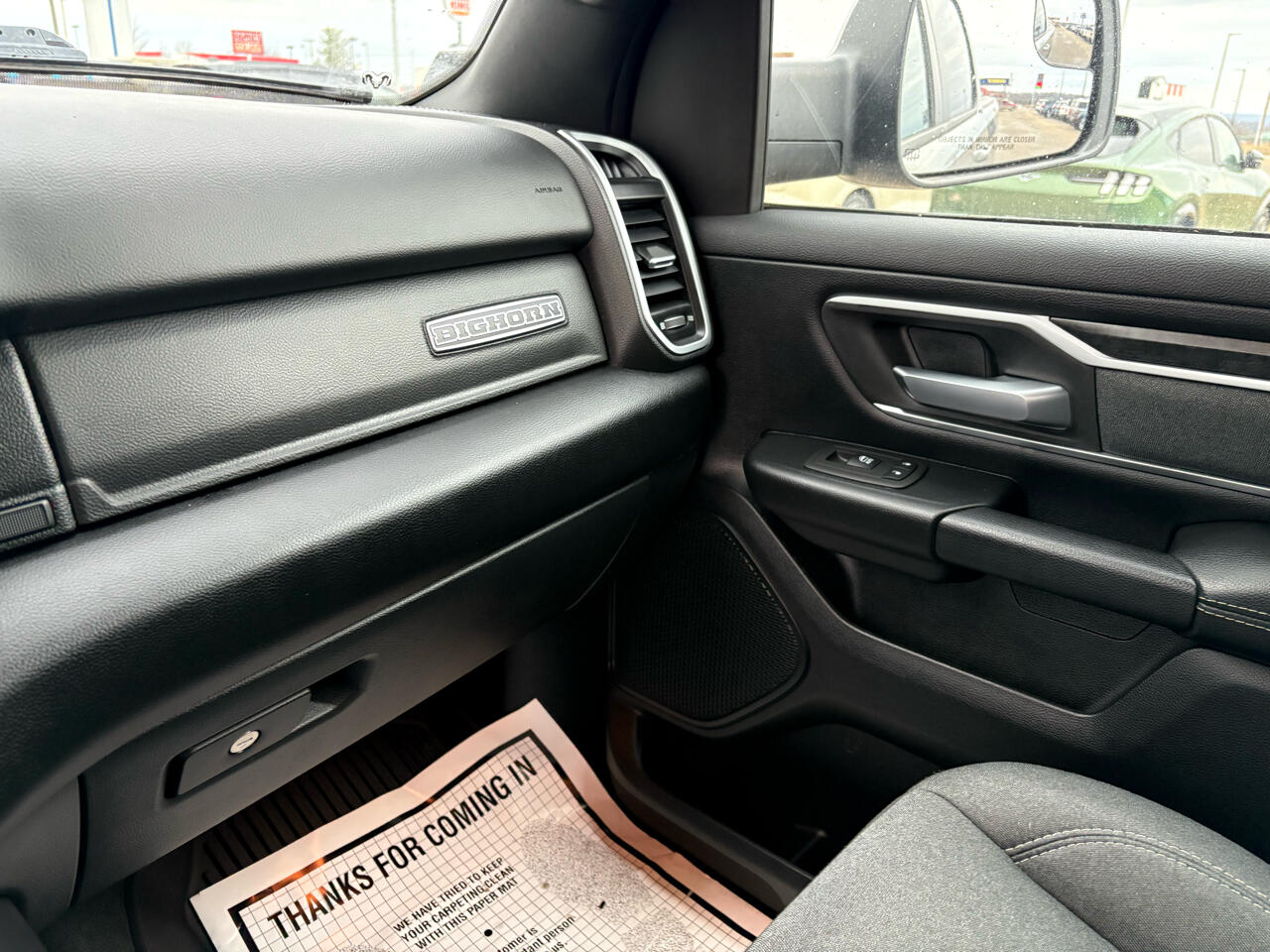 RAM 1500 Big Horn 4x4 Crew Cab 5'7" Box 2021