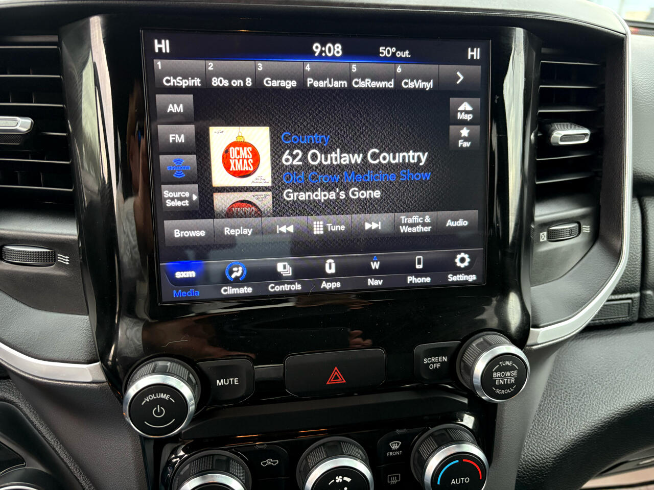 RAM 1500 Big Horn 4x4 Crew Cab 5'7" Box 2021