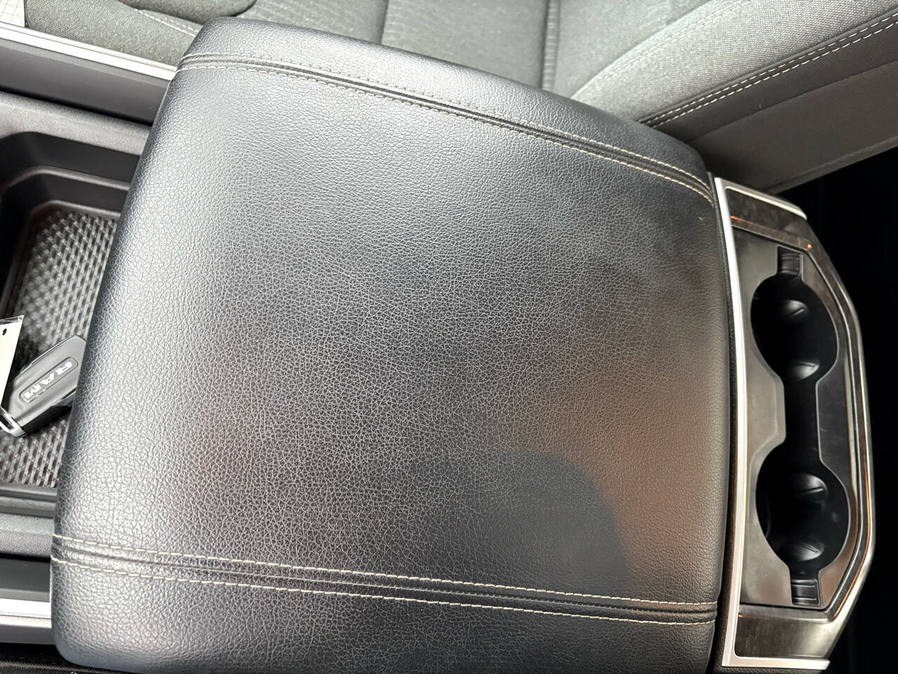 RAM 1500 Big Horn 4x4 Crew Cab 5'7" Box 2021