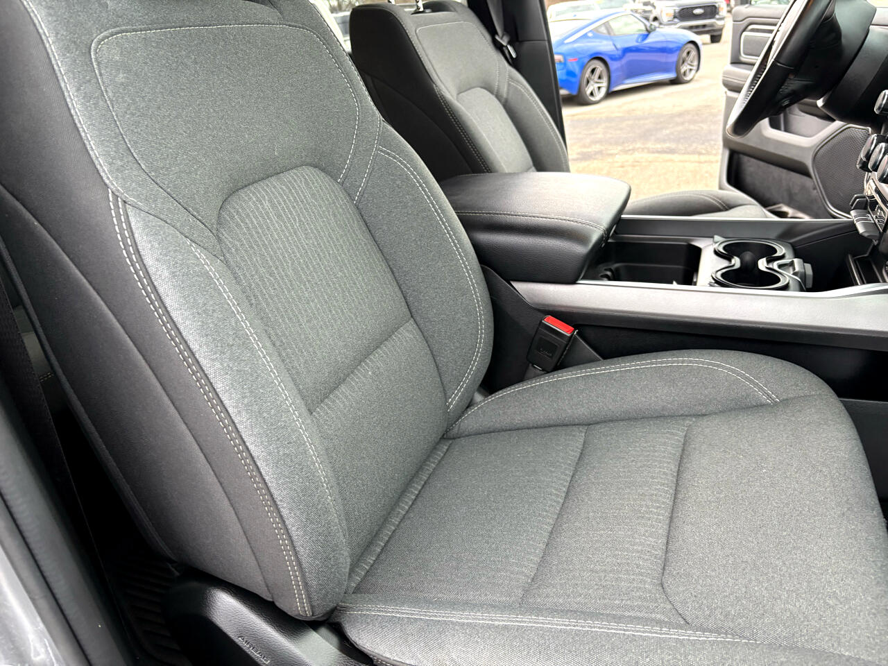 RAM 1500 Big Horn 4x4 Crew Cab 5'7" Box 2021