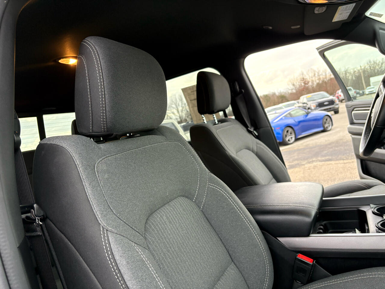 RAM 1500 Big Horn 4x4 Crew Cab 5'7" Box 2021