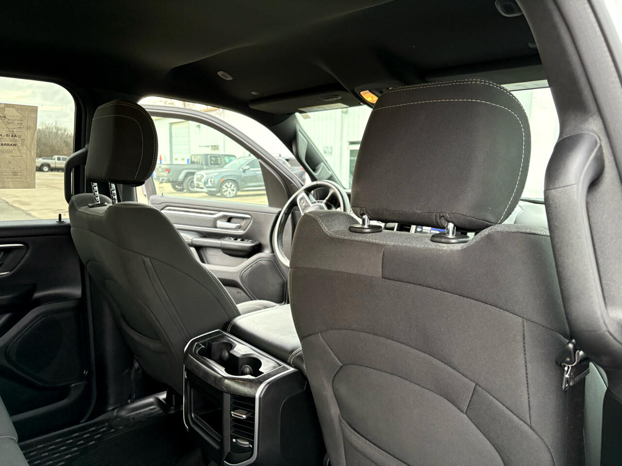 RAM 1500 Big Horn 4x4 Crew Cab 5'7" Box 2021