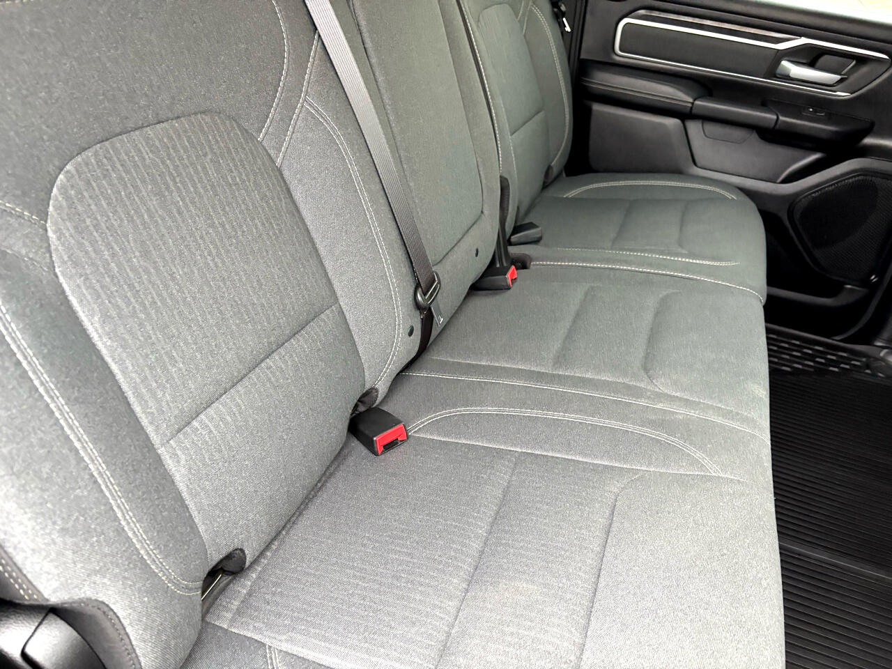 RAM 1500 Big Horn 4x4 Crew Cab 5'7" Box 2021