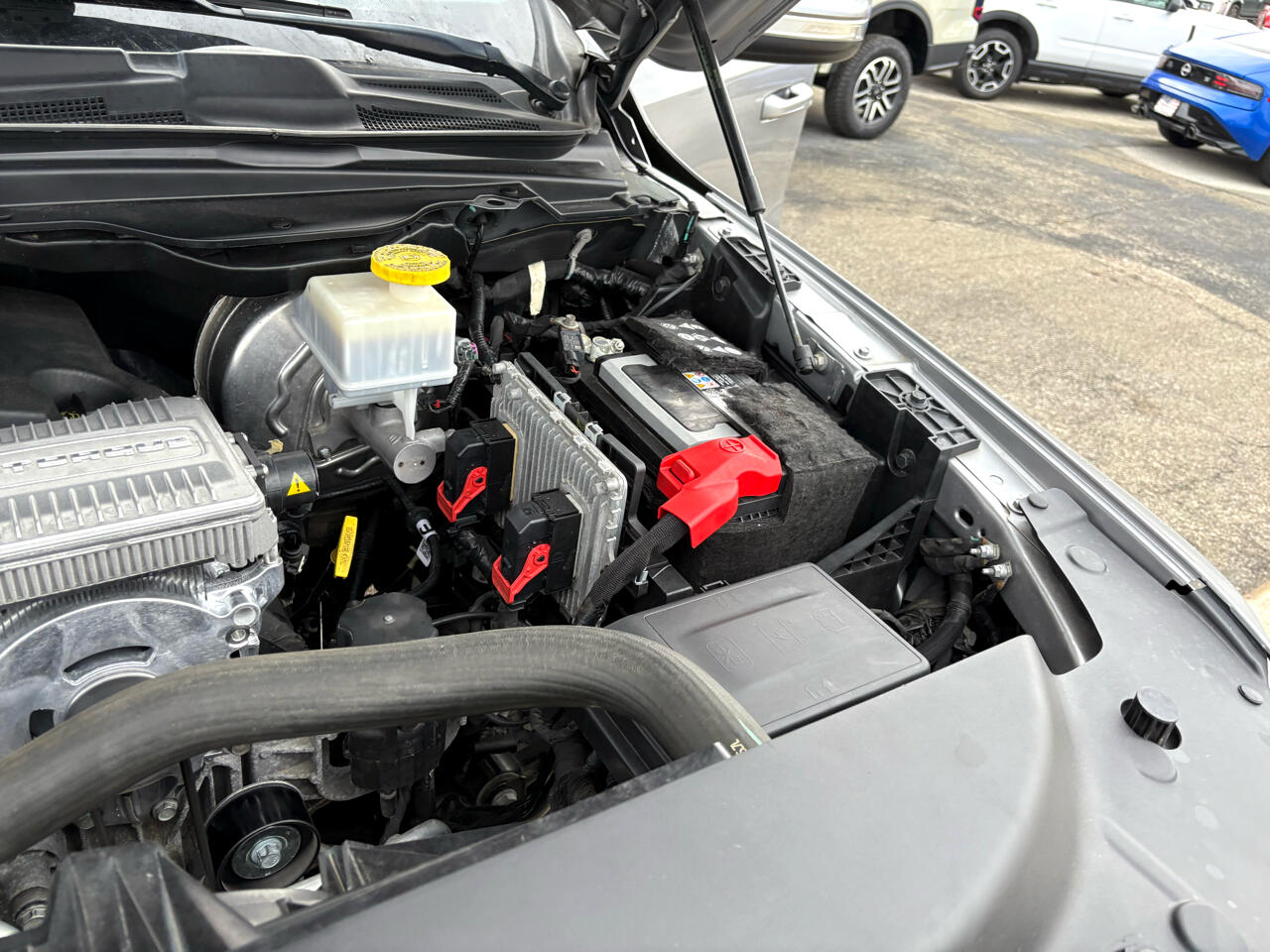 RAM 1500 Big Horn 4x4 Crew Cab 5'7" Box 2021