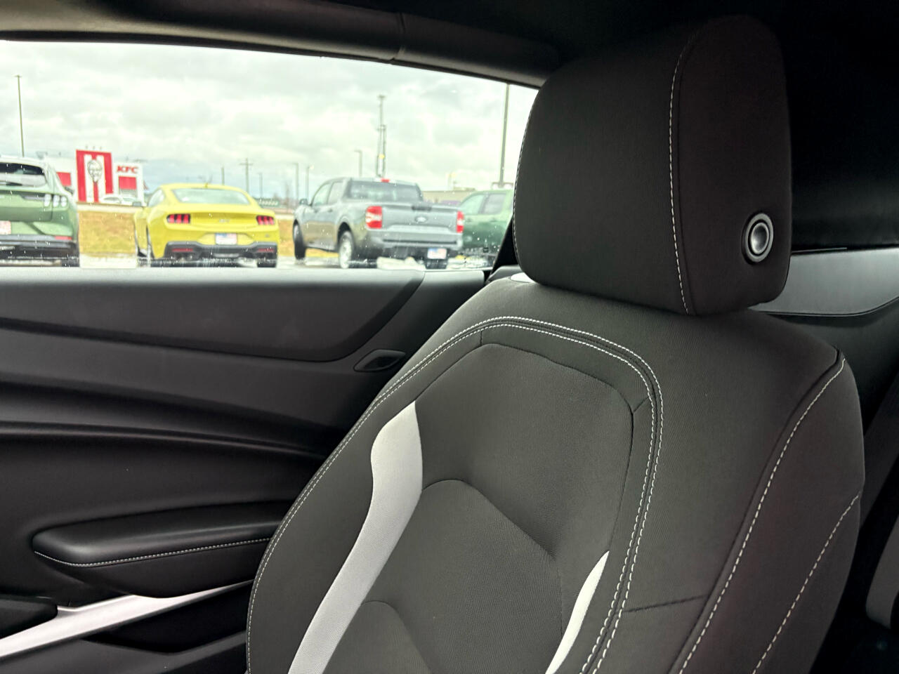 Chevrolet Camaro 2dr Conv 1LT 2017