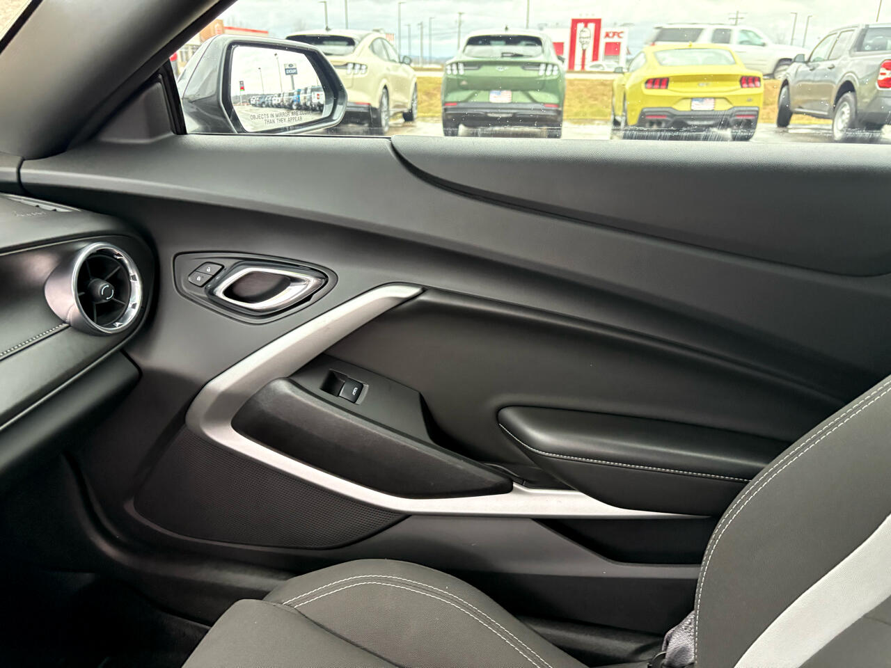 Chevrolet Camaro 2dr Conv 1LT 2017