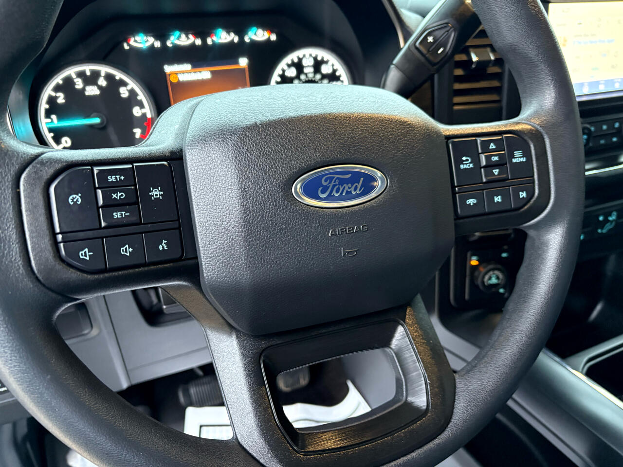 Ford F-150 4WD SuperCrew 139" XL 2021