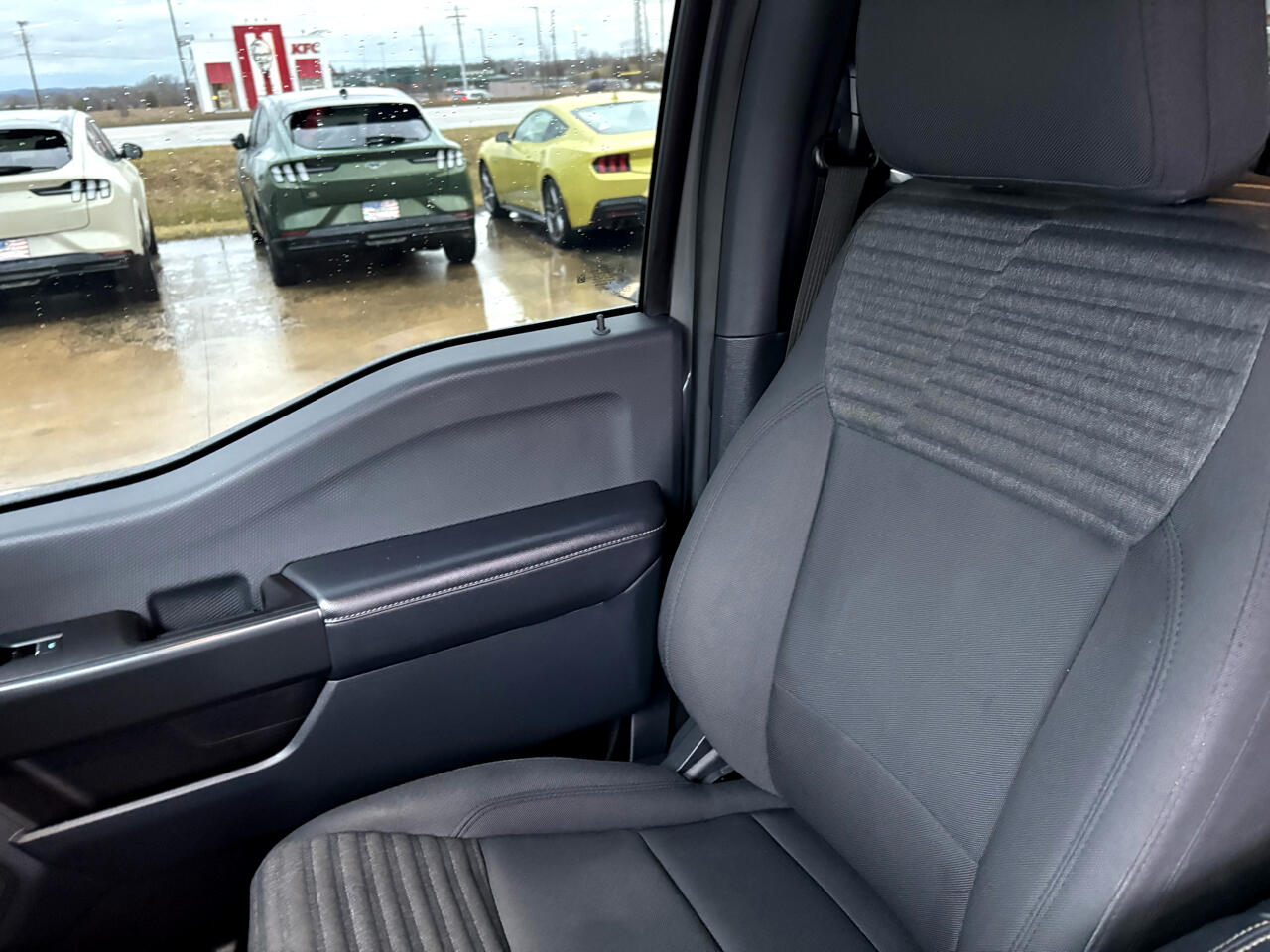 Ford F-150 4WD SuperCrew 139" XL 2021