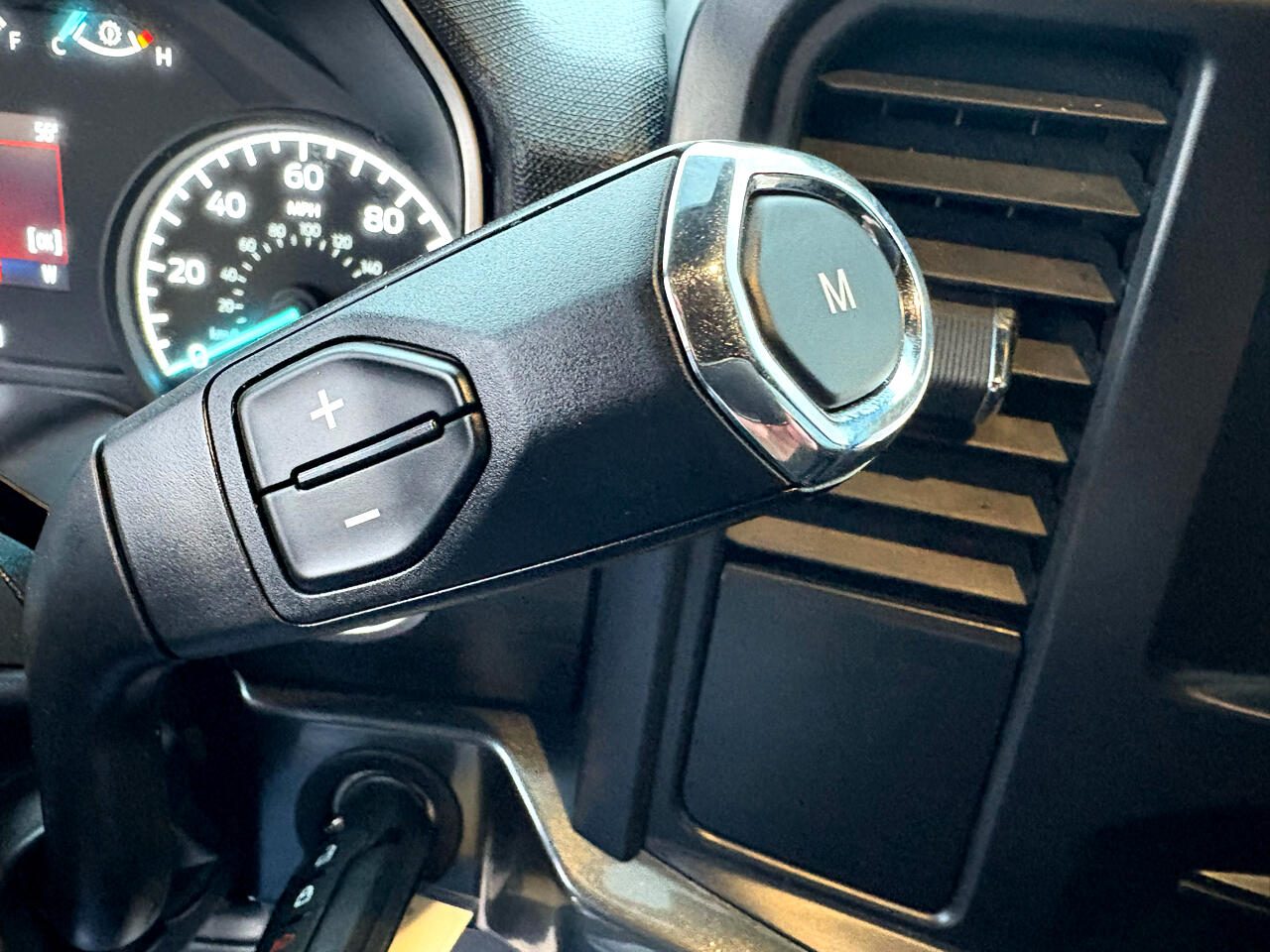 Ford F-150 4WD SuperCrew 139" XL 2021